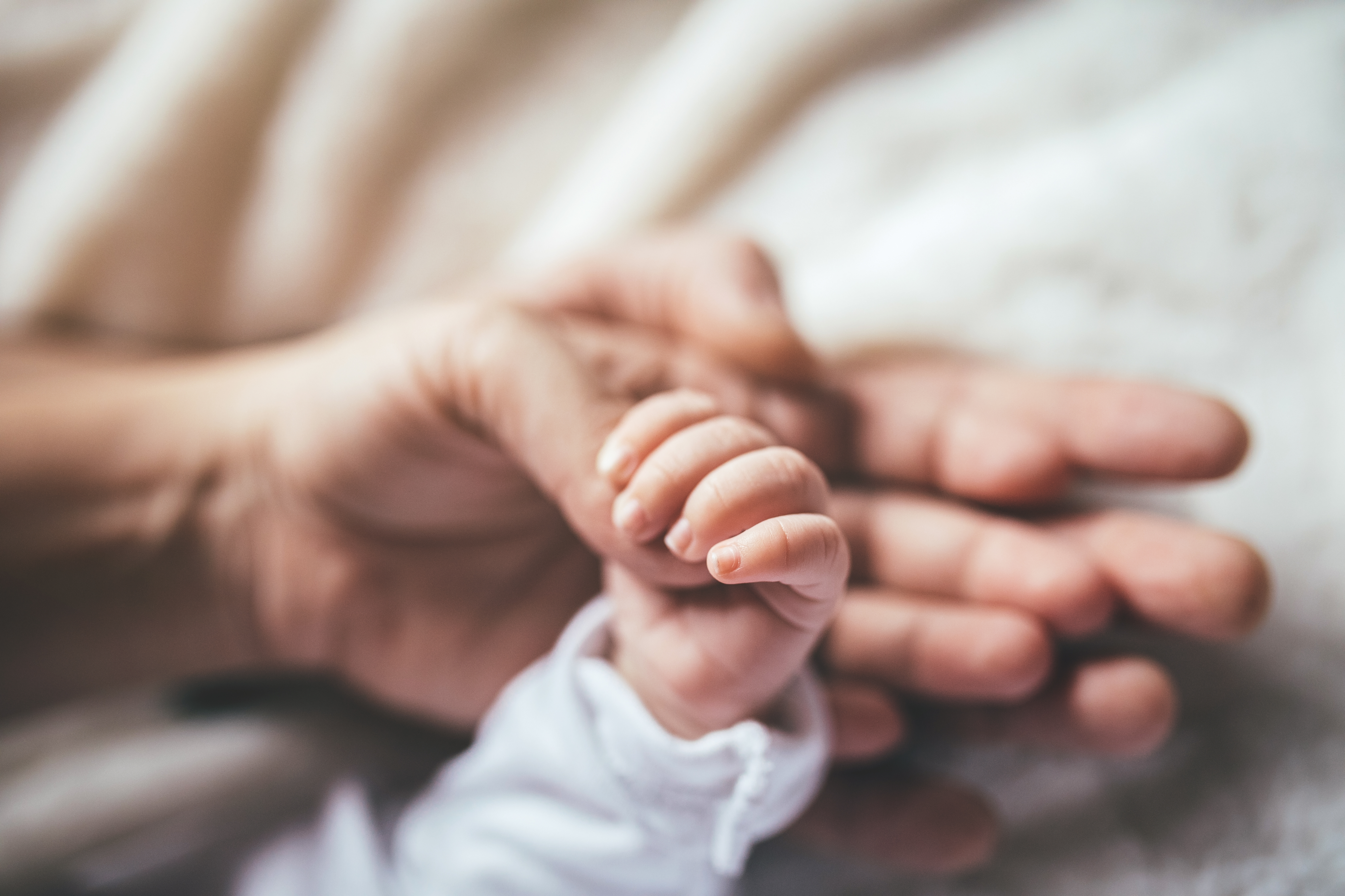 La prime de naissance : plafonds et conditions d'accès